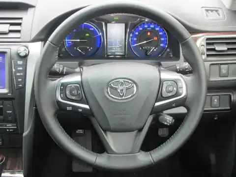 カタログ画像：カムリ （CAMRY） ハイブリッド Ｇパッケージ 2015年5月 DAA-AVV50 2500cc アティチュードブラックマイカ 燃費23.4km / l 内装