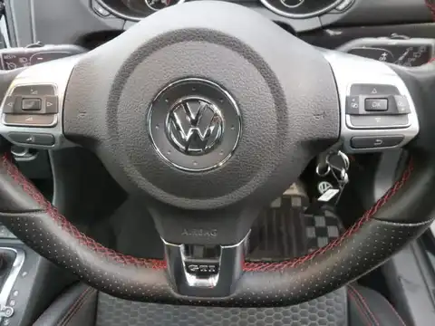 カタログ画像：ゴルフ （GOLF） ＧＴＩ エディション３５ 2011年9月 ABA-1KCDL 2000cc カーボンスチールグレーメタリック 燃費13.0km / l 内装