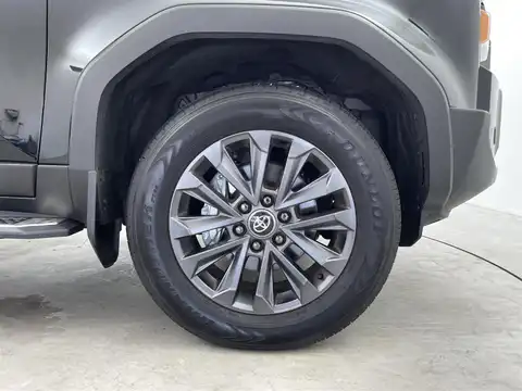 カタログ画像：ランドクルーザー２５０ （LAND CRUISER 250） ＺＸ 2024年4月 3DA-GDJ250W 2800cc ブラック 燃費11.0km / l タイヤ