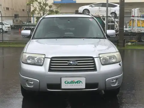 カタログ画像：フォレスター （FORESTER） ２．０Ｘ 2007年1月 CBA-SG5 2000cc スティールシルバー・メタリック 燃費13.0km / l バック