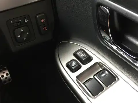 カタログ画像：パジェロ （PAJERO） ショート ＶＲ－Ⅱ 2016年10月 LDA-V88W 3200cc ウォームホワイトパール 燃費10.4km / l 内装