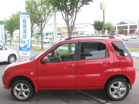 カタログ画像：シボレークルーズ （CHEVROLET CRUSE） １．５ＬＴ 2005年4月 ABA-HR82S 1500cc ブライトレッド２ 燃費16.2km / l 外装