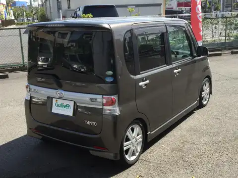 カタログ画像：タント （TANTO） カスタムＲＳ 2010年9月 CBA-L375S 660cc ブロンズオリーブパールメタリック 燃費18.2km / l バック