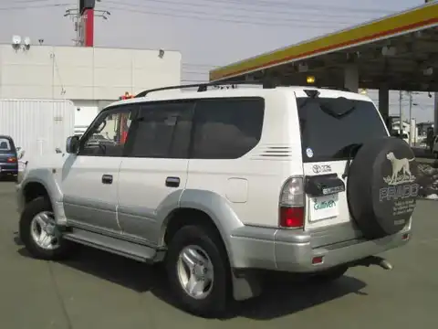 カタログ画像：ランドクルーザープラド （LAND CRUISER PRADO） ＴＳ 2000年7月 KH-KDJ95W 3000cc 燃費10.2km / l バック