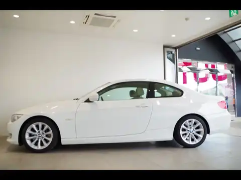 ＢＭＷ,３シリーズ,３３５ｉクーペ,2011年10月