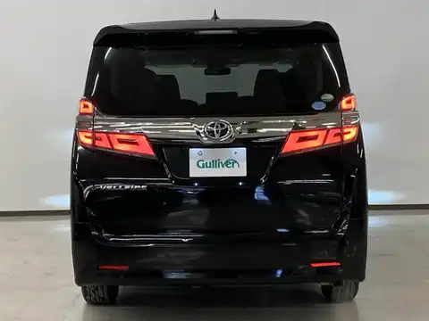 カタログ画像：ヴェルファイア （VELLFIRE） ２．５Ｘ 2018年1月 DBA-AGH35W 2500cc ブラック 燃費12.4km / l バック