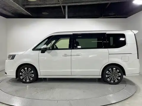 カタログ画像：ステップワゴン （STEPWAGON） ｅ：ＨＥＶスパーダ プレミアムライン 2023年4月 6AA-RP8 2000cc プラチナホワイト・パール 燃費19.5km / l 外装