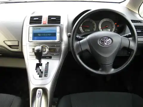 カタログ画像：オーリス （AURIS） １８０Ｇ グレージュセレクション 2008年12月 DBA-ZRE154H 1800cc ライトブルーマイカメタリック 燃費14.4km / l 内装