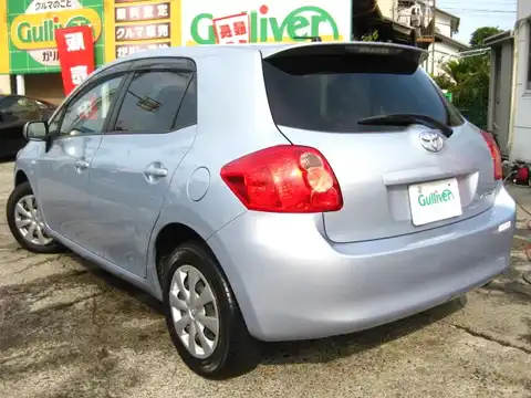 カタログ画像：オーリス （AURIS） １５０Ｘ Ｍパッケージ 2006年10月 DBA-NZE151H 1500cc ライトブルーマイカメタリック 燃費17.6km / l バック