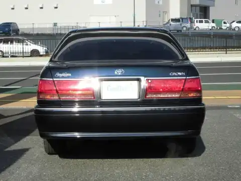 カタログ画像：クラウン （CROWN） ロイヤルエクストラリミテッド 2002年8月 TA-JZS171 2500cc 燃費11.6km / l バック