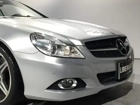 カタログ画像：ＳＬ （SL） ＳＬ５５０グランドエディション 2011年8月 CBA-230471 5500cc イリジウムシルバー（Ｍ）orパラジウムシルバー（Ｍ） 燃費7.1km / l 外装