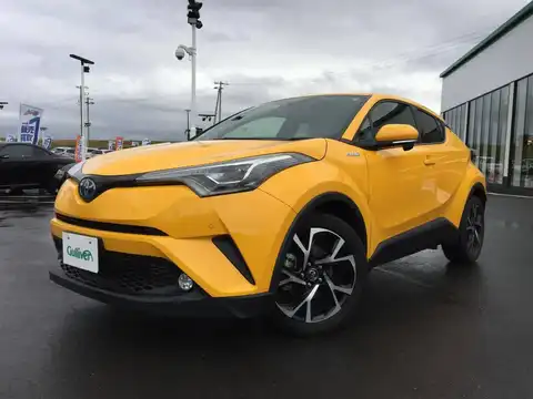 カタログ画像：Ｃ－ＨＲ （C-HR） Ｇ 2016年12月 DAA-ZYX10 1800cc イエロー 燃費30.2km / l フロント