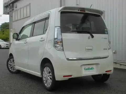 カタログ画像：ワゴンＲスティングレー （WAGON R STINGRAY） Ｘ 2014年8月 DAA-MH44S 660cc クリスタルホワイトパール 燃費32.4km / l バック