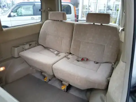 カタログ画像：ステップワゴン （STEPWAGON） ハッピーエディション＋ナビ 2004年11月 CBA-RF4 2000cc プレミアムホワイト・パール 燃費11.6km / l 内装