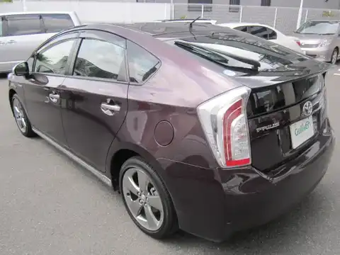 カタログ画像：プリウス （PRIUS） Ｓツーリングセレクション・マイコーデ 2012年10月 DAA-ZVW30 1800cc ディープアメジストマイカメタリックorライトパープルマイカメタリック 燃費30.4km / l バック