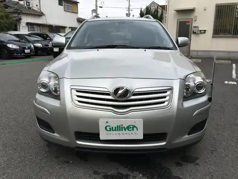 カタログ画像：アベンシスワゴン （AVEVSIS WAGON） Ｘｉ 2006年7月 CBA-AZT250W 2000cc シルバーメタリック 燃費13.0km / l フロント