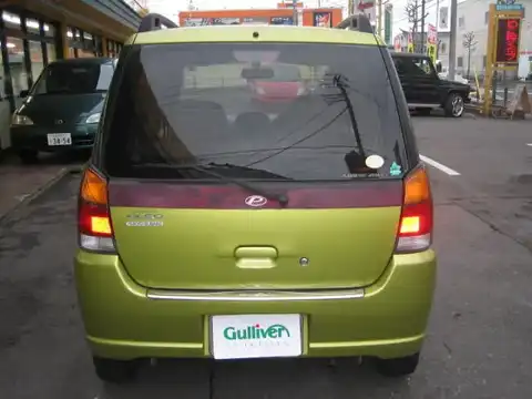 カタログ画像：プレオ （PLEO） Ｌ 1998年10月 GF-RA2 660cc ハンターグリーン・マイカ 燃費18.8km / l バック