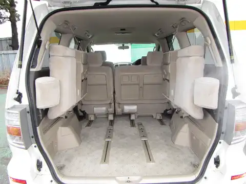 カタログ画像：アルファードハイブリッド （ALPHARD HYBRID） Ｇエディション 2004年4月 CAA-ATH10W 2400cc ホワイトパールマイカ 燃費17.2km / l 内装