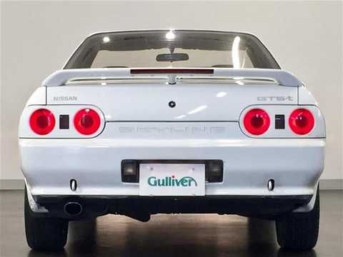 カタログ画像：スカイライン （SKYLINE） ＧＴＳ２５タイプＳ 1992年11月 E-ECR32 2500cc クリスタルホワイト（スーパーファインコーティング） 燃費9.5km / l バック