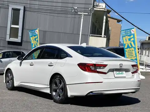 カタログ画像：アコード （ACCORD） ＥＸ 2020年2月 6AA-CV3 2000cc プラチナホワイト・パール 燃費22.8km / l バック