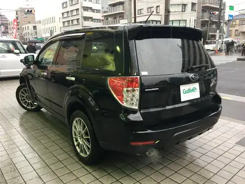 カタログ画像：フォレスター （FORESTER） Ｓエディション 2011年8月 CBA-SH9 2500cc オブシディアンブラック・パール 燃費9.8km / l バック