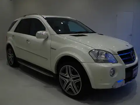 カタログ画像：Ｍクラス （M-CLASS） ＭＬ６３ ＡＭＧ 2010年11月 CBA-164177 6300cc カルサイトホワイト（Ｓ） 外装