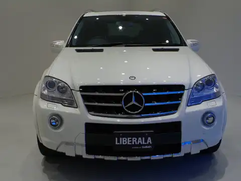 カタログ画像：Ｍクラス （M-CLASS） ＭＬ６３ ＡＭＧ 2006年10月 DBA-164177 6300cc アラバスターホワイト（Ｓ） 燃費5.1km / l フロント