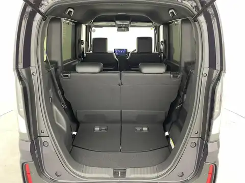 カタログ画像：Ｎ－ＢＯＸカスタム （N-BOX CUSTOM） ベースグレード 2023年10月 6BA-JF5 660cc クリスタルブラック・パール 燃費21.5km / l 内装