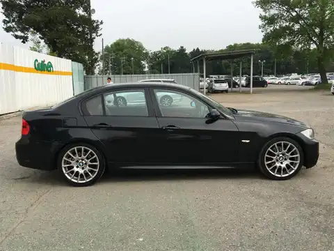 カタログ画像：３シリーズ （3 SERIES） ３２３ｉ Ｍスポーツ リミテッドエディション エモーション 2007年9月 ABA-VB23 2500cc ブラック・サファイア（メタリック・カラー） 燃費9.9km / l 外装