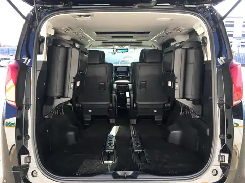 カタログ画像：アルファードハイブリッド （ALPHARD HYBRID） ハイブリッドＳＲ Ｃパッケージ 2018年10月 DAA-AYH30W 2500cc ブラック 燃費18.4km / l 内装