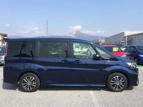 カタログ画像：ステップワゴン （STEPWAGON） ハイブリッドモデューロＸ ホンダセンシング 2018年12月 6AA-RP5 2000cc オブシダンブルー・パール 燃費25.0km / l 外装