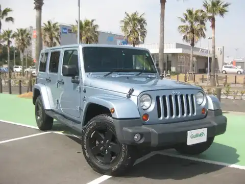 カタログ画像：ジープ・ラングラーアンリミテッド （JEEP WRANGLER UNLIMITED） サハラ 2014年4月 ABA-JK36L 3600cc アンヴィルクリアコート 燃費7.5km / l メイン（その他）