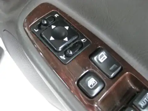 カタログ画像：ステージア （STAGEA） ２０Ｘ 1997年11月 E-WHC34 2000cc シルキースノーパール（３Ｐ）ｏｒ（Ｓ．Ｆ．Ｈ．Ｃ）ｏｒシルキースノーパールツートーン（３Ｐ）ｏｒ（Ｓ．Ｆ．Ｈ．Ｃ） 燃費10.0km / l 内装