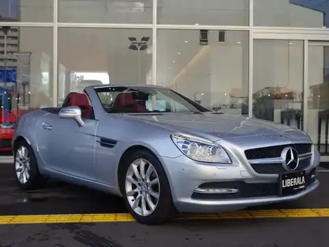 カタログ画像：ＳＬＫ （SLK） ＳＬＫ２００ブルーエフィシェンシー トレンド 2013年2月 DBA-172448 1800cc イリジウムシルバー（Ｍ） 燃費14.0km / l メイン（その他）