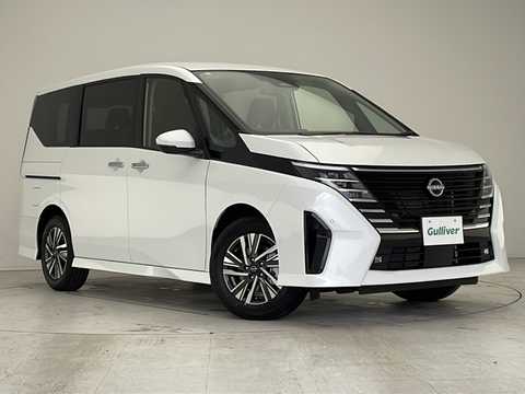 カタログ画像：セレナ （SERENA） ハイウェイスターＶ ビームスエディション 2024年12月 5BA-FC28 2000cc プリズムホワイト（3P）/スーパーブラック 2トーンorプリズムホワイト（3P） 燃費13.0km / l メイン