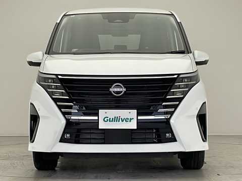 カタログ画像：セレナ （SERENA） ハイウェイスターＶ ビームスエディション 2024年12月 5BA-FC28 2000cc プリズムホワイト（3P）/スーパーブラック 2トーンorプリズムホワイト（3P） 燃費13.0km / l フロント