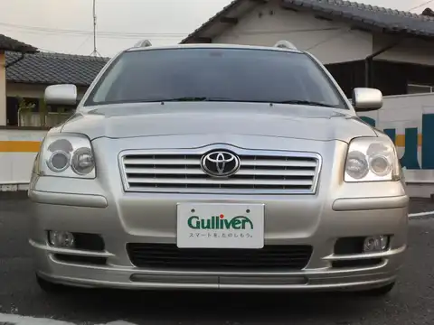 カタログ画像：アベンシスワゴン （AVEVSIS WAGON） Ｌｉスポーツパッケージ 2004年4月 CBA-AZT250W 2000cc シルバーメタリック 燃費13.0km / l フロント