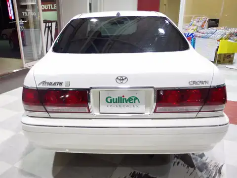 カタログ画像：クラウン （CROWN） アスリートＧ 2000年8月 TA-JZS175 3000cc ホワイトパールクリスタルシャイン 燃費11.4km / l バック