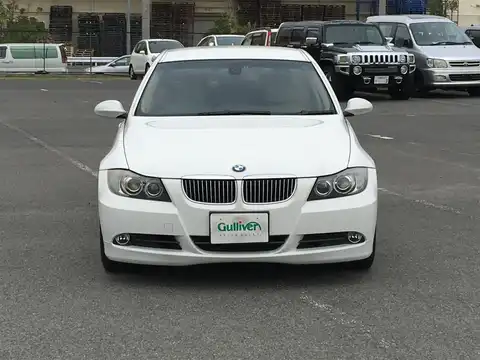 カタログ画像：３シリーズ （3 SERIES） ３２０ｉ 2005年10月 ABA-VA20 2000cc アルピン・ホワイトⅢ（ソリッド・カラー） 燃費11.4km / l フロント