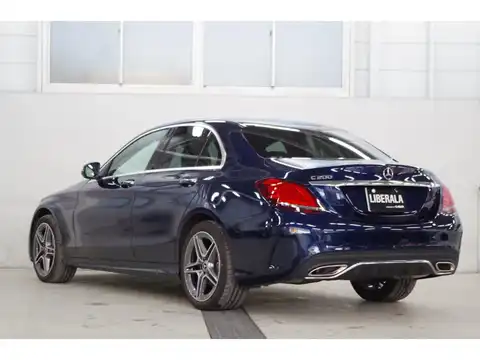 カタログ画像：Ｃクラス （C-CLASS） Ｃ２００アバンギャルド ＡＭＧライン 2019年1月 5AA-205077 1500cc カバンサイトブルー（Ｍ） 燃費12.9km / l バック