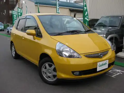 カタログ画像：フィット （FIT） １．５Ａ 2004年6月 CBA-GD4 1500cc プレミアムイエロー・パール 燃費18.0km / l メイン（その他）