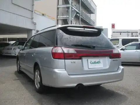 カタログ画像：レガシィツーリングワゴン （LEGACY TOURING WAGON） ＴＸ－Ｓ 2002年5月 TA-BH5 2000cc プレミアムシルバー・メタリック 燃費13.6km / l バック