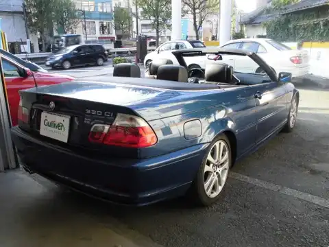 カタログ画像：３シリーズ （3 SERIES） ３３０Ｃｉカブリオーレ Ｍスポーツパッケージ 2000年11月 GH-AV30 3000cc 燃費9.2km / l バック