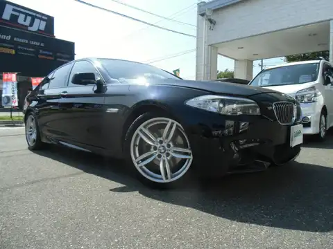 カタログ画像：５シリーズ （5 SERIES） ５２８ｉ Ｍスポーツパッケージ 2011年11月 DBA-XG28 2000cc 燃費13.6km / l メイン（その他）