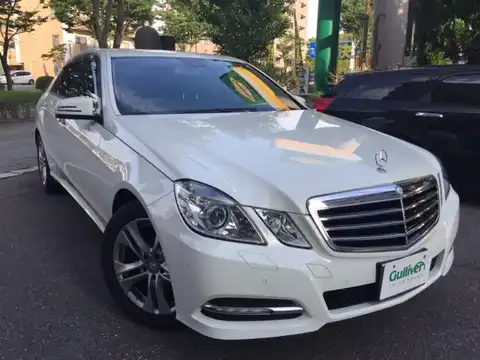 カタログ画像：Ｅクラス （E-CLASS） Ｅ３００ アバンギャルド 2010年8月 DBA-212054C 3000cc カルサイトホワイト（Ｓ） 燃費9.6km / l メイン（その他）