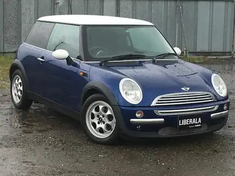 カタログ画像：ＭＩＮＩ （MINI） クーパー 2004年4月 GH-RA16 1600cc インディ・ブルーメタリック 燃費14.4km / l メイン（その他）