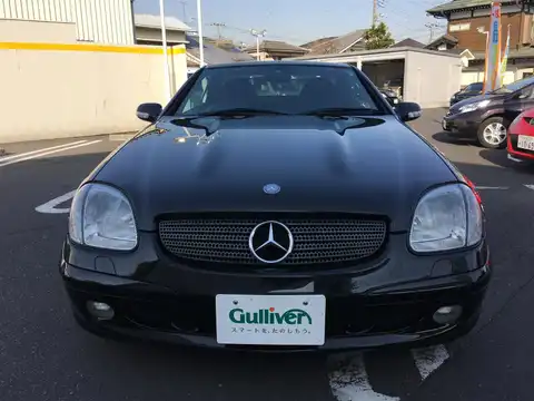 カタログ画像：ＳＬＫ （SLK） ＳＬＫ３２０ 2000年11月 GF-170465 3200cc オブシディアンブラック 燃費9.3km / l フロント