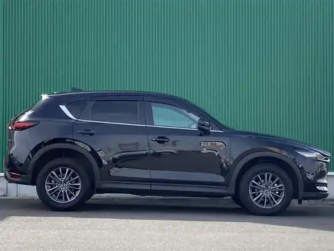 カタログ画像：ＣＸ－５ （CX-5） ２０Ｓ 2020年12月 6BA-KFEP 2000cc ジェットブラックマイカ 燃費14.6km / l 外装