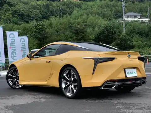 カタログ画像：ＬＣ （LC） ＬＣ５００ Ｓパッケージ 2018年8月 DBA-URZ100 5000cc ネープルスイエローコントラストレイヤリング 燃費7.8km / l バック