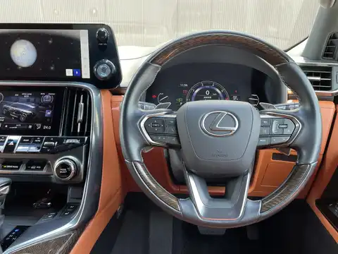 カタログ画像：ＬＸ （LX） ＬＸ６００ エグゼクティブ 2025年3月 3BA-VJA310W 3500cc ソニッククォーツ 燃費8.0km / l 内装